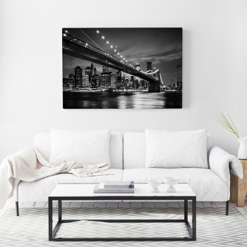 Brooklyn Bridge by night, New York